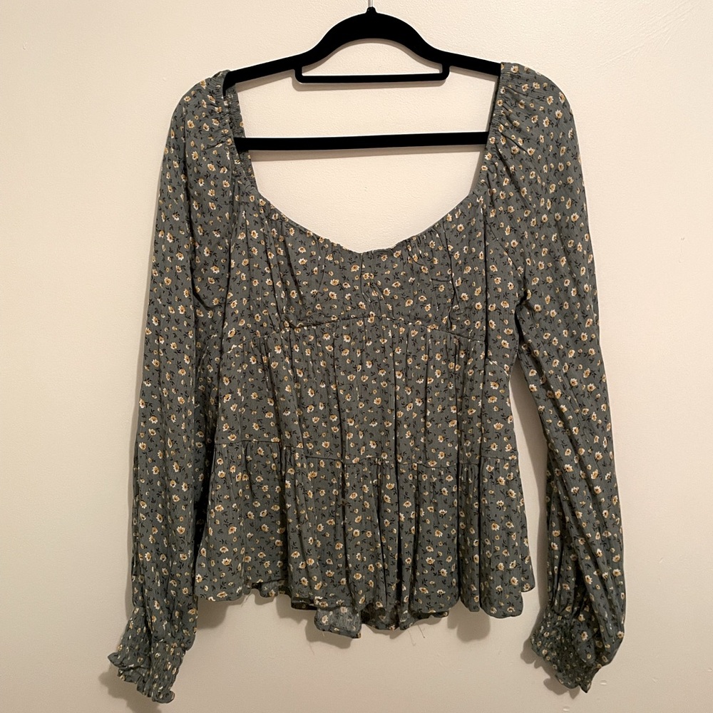 Green babydoll long sleeve top